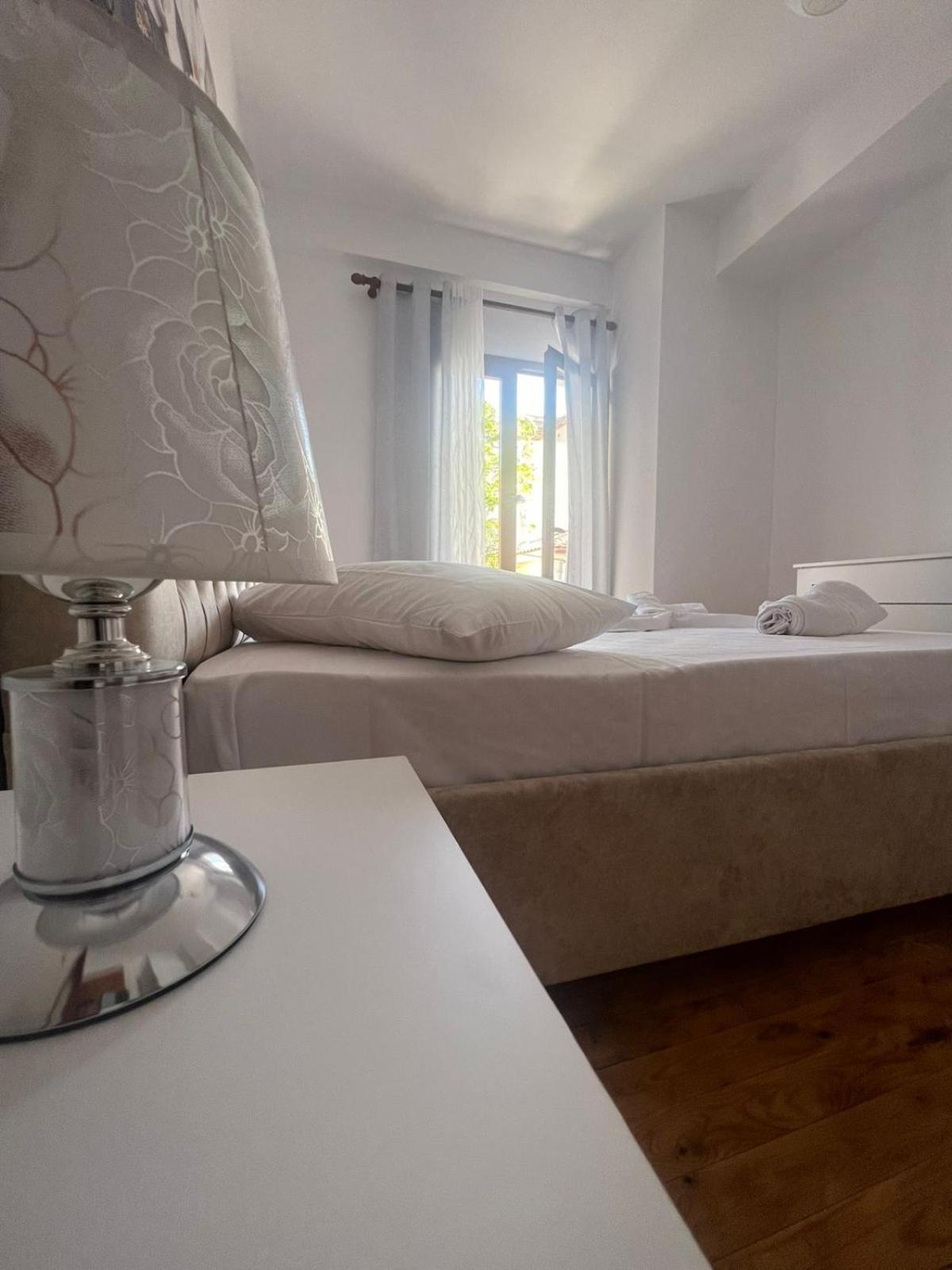 Villa Zoto Himare Exterior photo